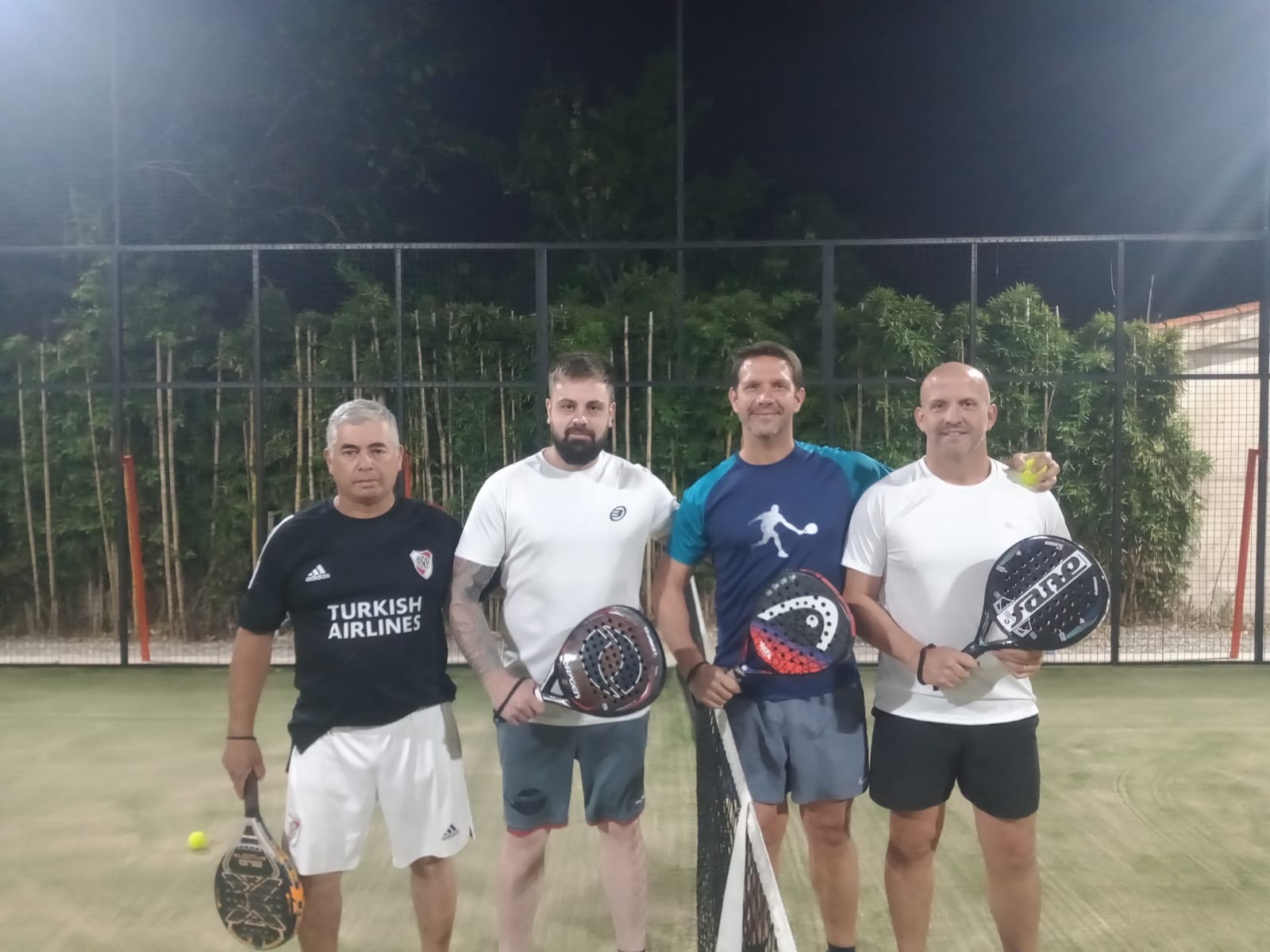 Finalizó el Torneo de Padel de Parada 11 y una pareja gritó campeón